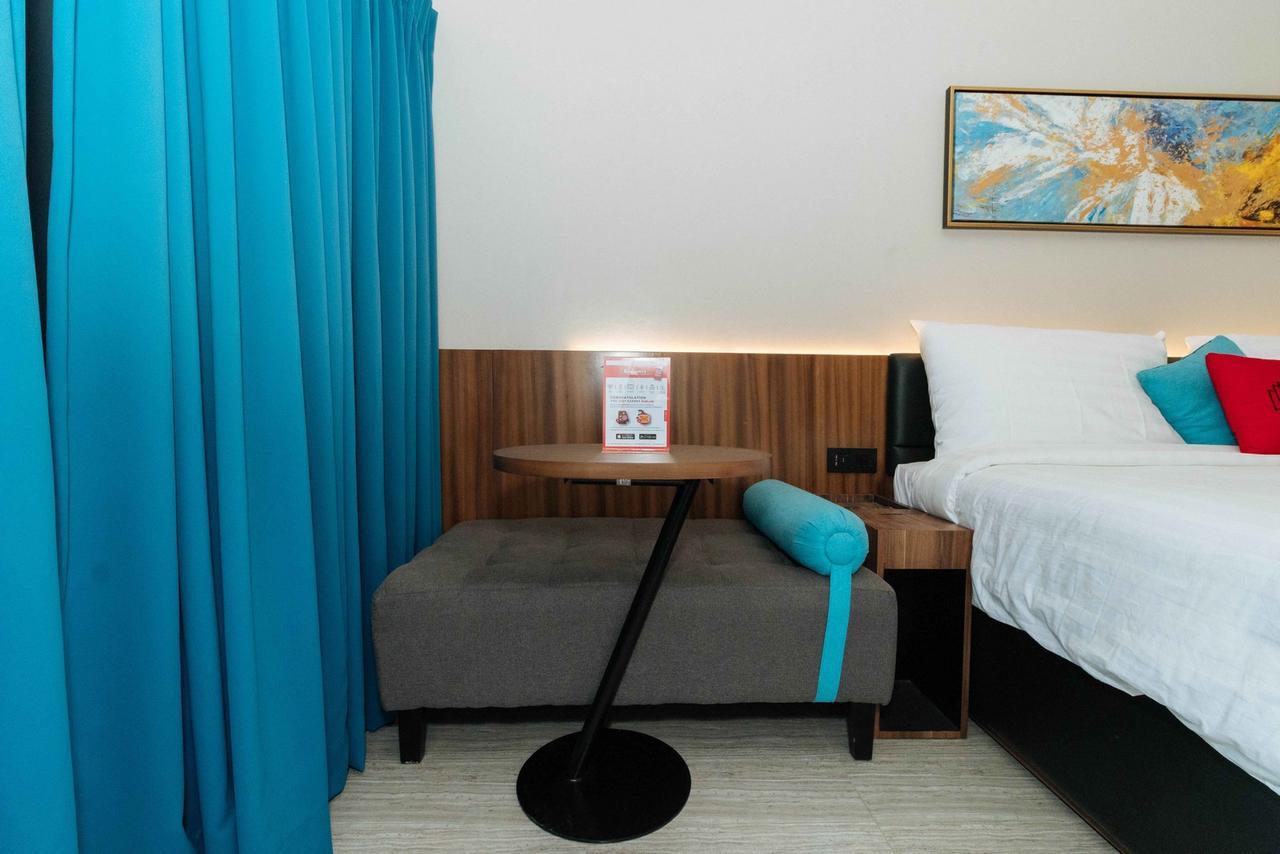 Reddoorz Premium Near Ust Hospital Hotel Манила Екстериор снимка
