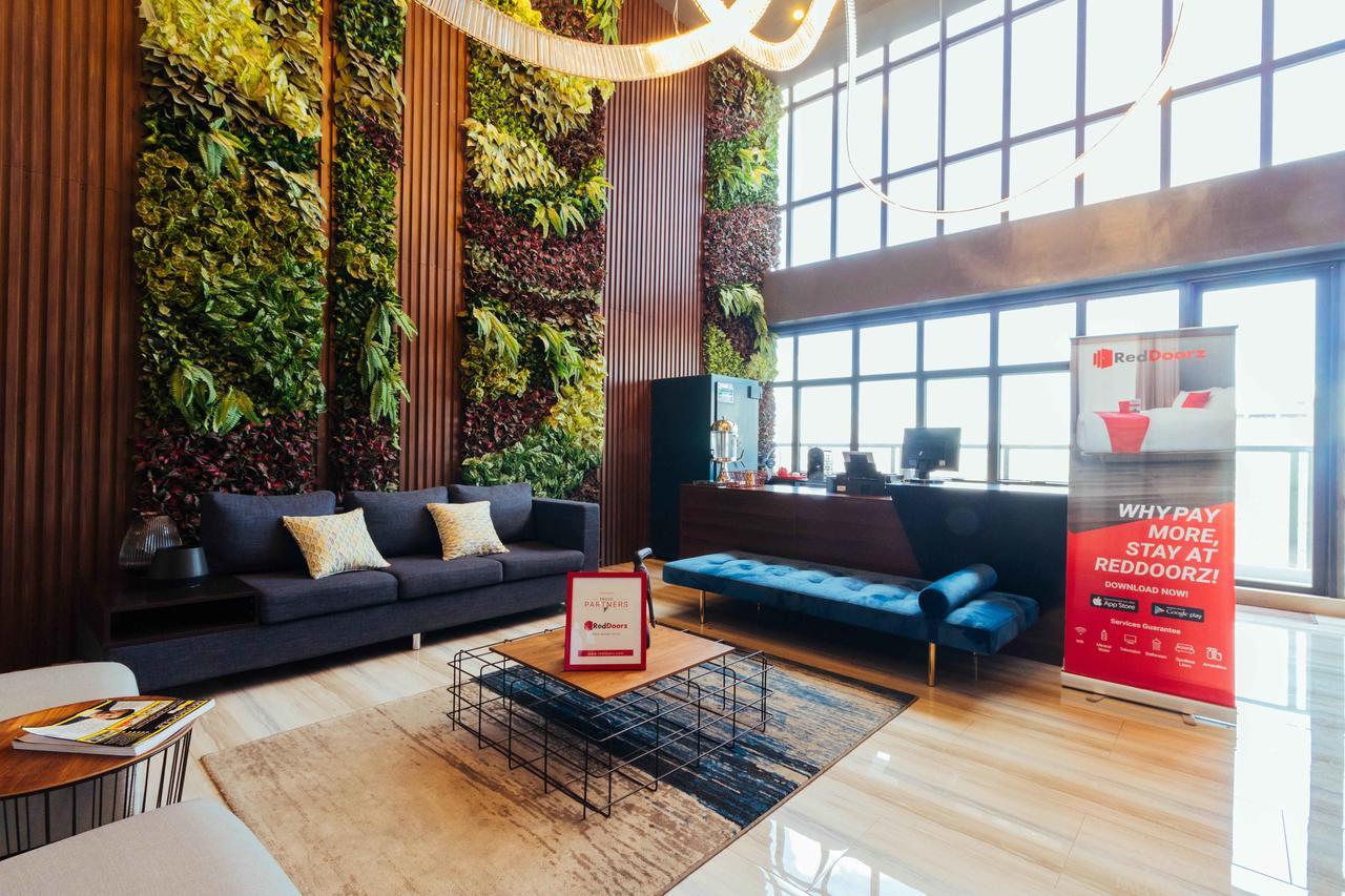 Reddoorz Premium Near Ust Hospital Hotel Манила Екстериор снимка